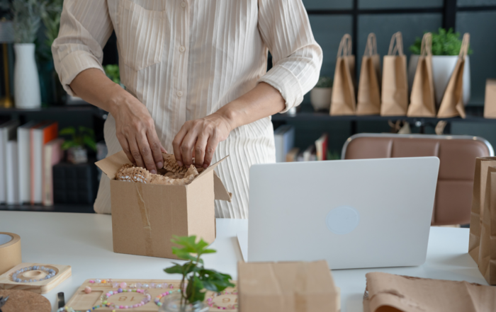 Escola de Lojista - Como montar uma loja virtual gratuita e começar a vender